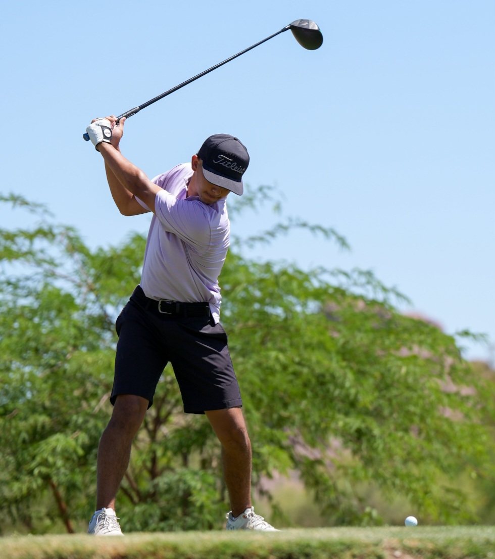 Carter Yanulavich at the top of the backswing